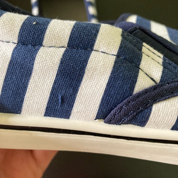 NFL NWOT women's Seahawks slip on shoes size 8 - Picture 6 of 11